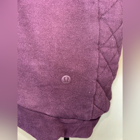 Gently used women’s Lululemon color sweater size small - Picture 5 of 6